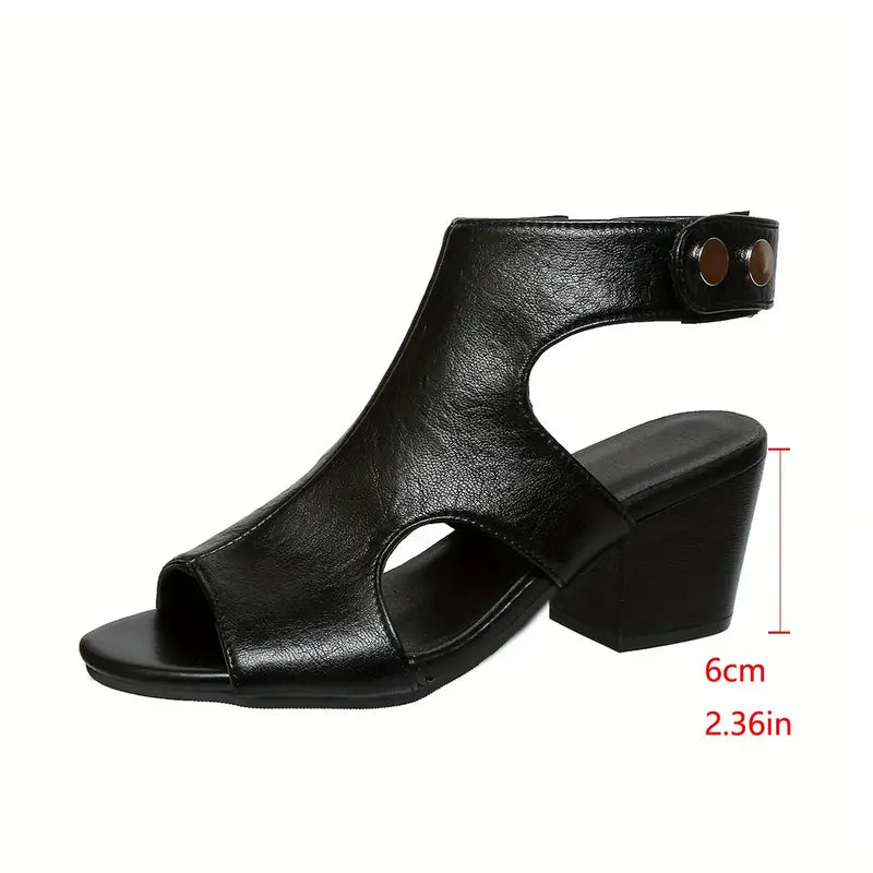 Astrid™ – Remmar med Blockklack Sandaler
